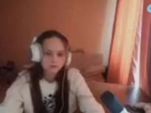 Play the complete video called Sharriburkel Cam porn model from camsoda