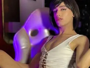 Stream this full video named LupitaDolltss, 21 years old, brunette hair trans