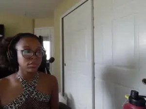 View the HD clip called Productivepussy Cam porn model from chaturbate