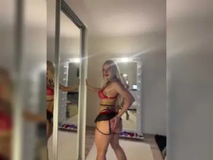 Watch this full clip called ALISE8881 Cam porn model from bongacams
