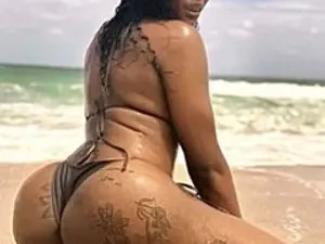 Play hardcore video named liratransxo, 23 years old, brunette hair trans