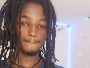 Enjoy watching the complete scene of COCKTAIL, 23 years old, brunette hair male