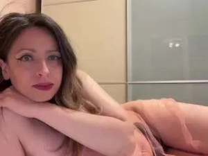 Watch this full scene called Angelalexis Cam porn model from camsoda