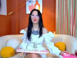 View this HD movie of Mollymillsen Cam porn model from chaturbate