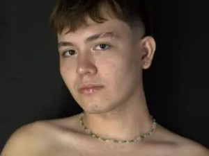 Play the uncut scene named ErosDelRey, brown hair male