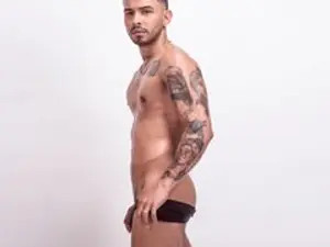 View the HD video of DonCruz, 34 years old, brunette hair male