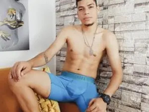 Watch the HD video called MikeGuzman, brunette hair male
