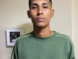 Enjoy watching the full clip titled stefanws30, 20 years old, brunette hair male