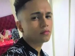 Stream the complete clip titled danielwhitesexy, 25 years old, blonde hair male