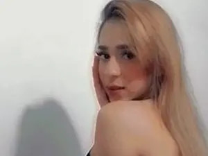 View this hardcore movie called VenusFoxxx, 21 years old, blonde hair trans