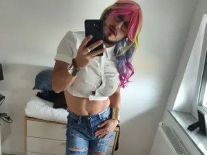 Stream uncensored scene called GingerPink, 36 years old, trans