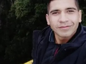 Enjoy watching complete video of Lancelott, 25 years old, brunette hair male