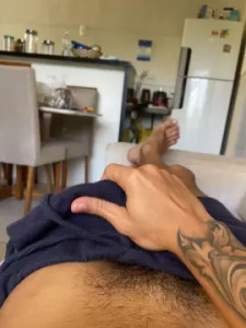 Stream the uncut movie called Magrelotarado, 32 years old, male