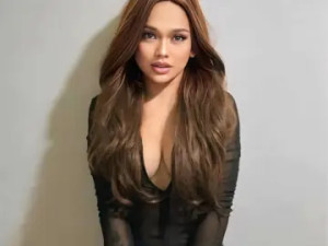 Play this uncensored video titled KairenFruehwald, 26 years old, brunette hair trans