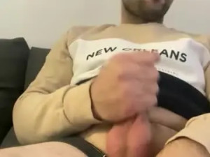 Play the hardcore video of Kissandplay1 Cam porn model from chaturbate