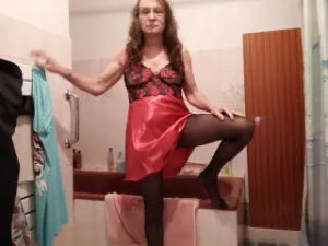 Watch HD scene named Hermeline, brown hair trans