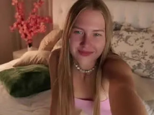 View HD movie named Roxanelan Cam porn model from chaturbate