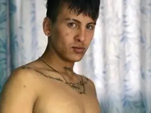 Play the full clip called DeybyckAmstrom, 20 years old, brunette hair male