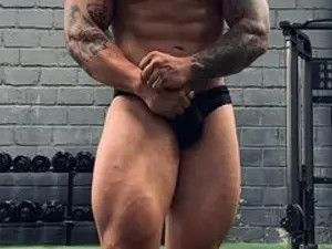 Play this full video titled Magic_23, 27 years old, brunette hair male