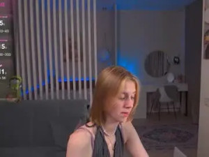 Stream the hardcore scene of Sofiapure18 Cam porn model from chaturbate