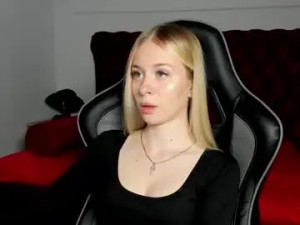 Play complete scene named Miagraces Cam porn model from chaturbate