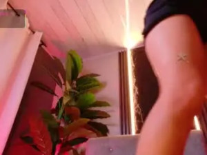 Watch this uncut scene named La_diabla_111_ Cam porn model from chaturbate