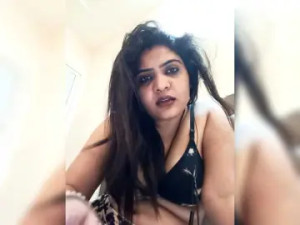 Enjoy watching the uncut video titled Indianbeauty1 Cam porn model from bongacams