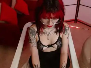 Stream the full movie titled Kimmy_red Cam porn model from chaturbate