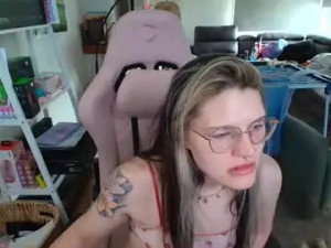 Stream this complete movie named Moistlilly Cam porn model from chaturbate