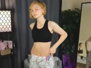 Watch this full clip of Annamarieminucci Cam porn model from chaturbate