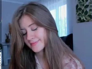 Watch the uncut scene named Orivienne Cam porn model from chaturbate