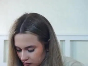 Enjoy watching uncensored video titled Aracelismollenhauer Cam porn model from chaturbate