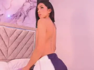 Play uncut clip of caroline_foster1, 18 years old, trans