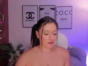 Watch this uncensored movie of Nylaa-rose Cam porn model from camsoda