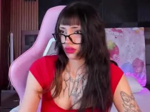 Play complete video named Ammie_rouge Cam porn model from chaturbate