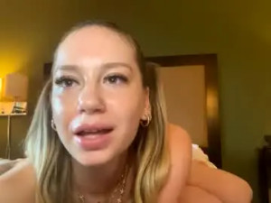 View uncut scene titled Begformeg Cam porn model from chaturbate