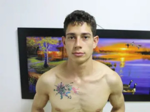 Play this full clip called MillsBryan, 30 years old, brunette hair male