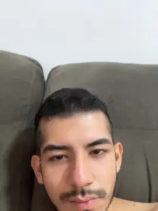 View uncensored scene of leorih23, 25 years old, male