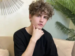 Stream this full video called GeorgeGrant, 18 years old, brown hair male