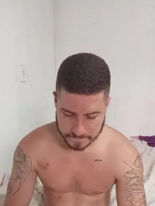 Play uncut scene named Casado2805, 25 years old, male