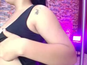 Stream the uncut clip named Couplelovely_dss Cam porn model from chaturbate