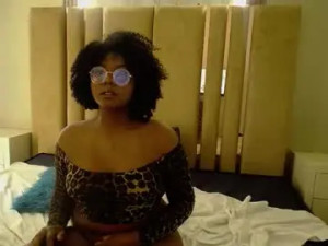Play the complete scene named Aitanav Cam porn model from chaturbate