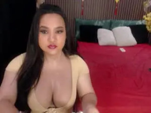 Enjoy watching the full clip called YourMajesticQueens, brunette hair trans