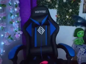 Stream this HD movie of Cinthiacarter Cam porn model from chaturbate