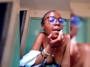 Enjoy watching complete video named PetiteLiza Cam porn model from bongacams