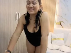 View this uncut clip called Madam_hott Cam porn model from chaturbate