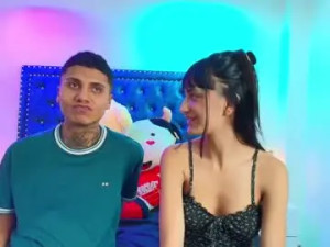 Play this complete scene titled Damian_and_roxanne Cam porn model from chaturbate