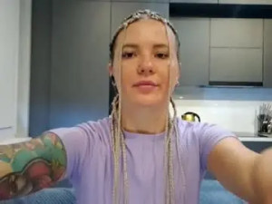 Watch this hardcore movie titled Renemagana Cam porn model from chaturbate