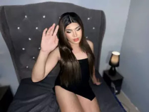 Stream this HD video named WellaGorge, 28 years old, blonde hair trans