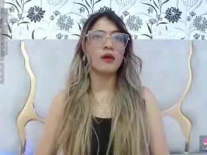 Enjoy watching full video called Hanaa_tay Cam porn model from chaturbate